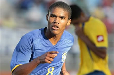 FC Barcelona: Douglas Costa