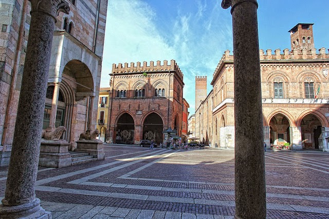 cremona piazza comunale