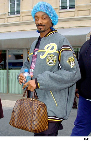 snoop-dogg-with-his-louis-vuitton-damier-man-bag-1.jpg