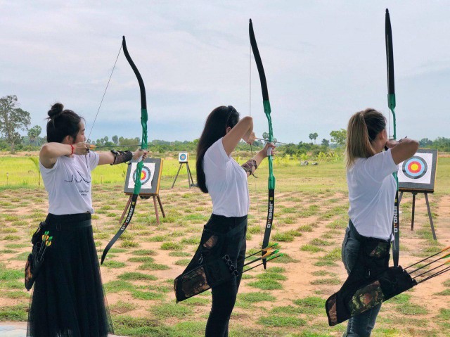 បានទៅសៀមរាបលើកក្រោយ ទៅបាញ់​ធ្នូ​លេង និង  ភ្លក់រសជាតិម្ហូបស្រុកស្រែឆ្ងាញ់ៗនៅ​បន្ទាយ​ជ័យ ​៨០២ – Popular Magazine