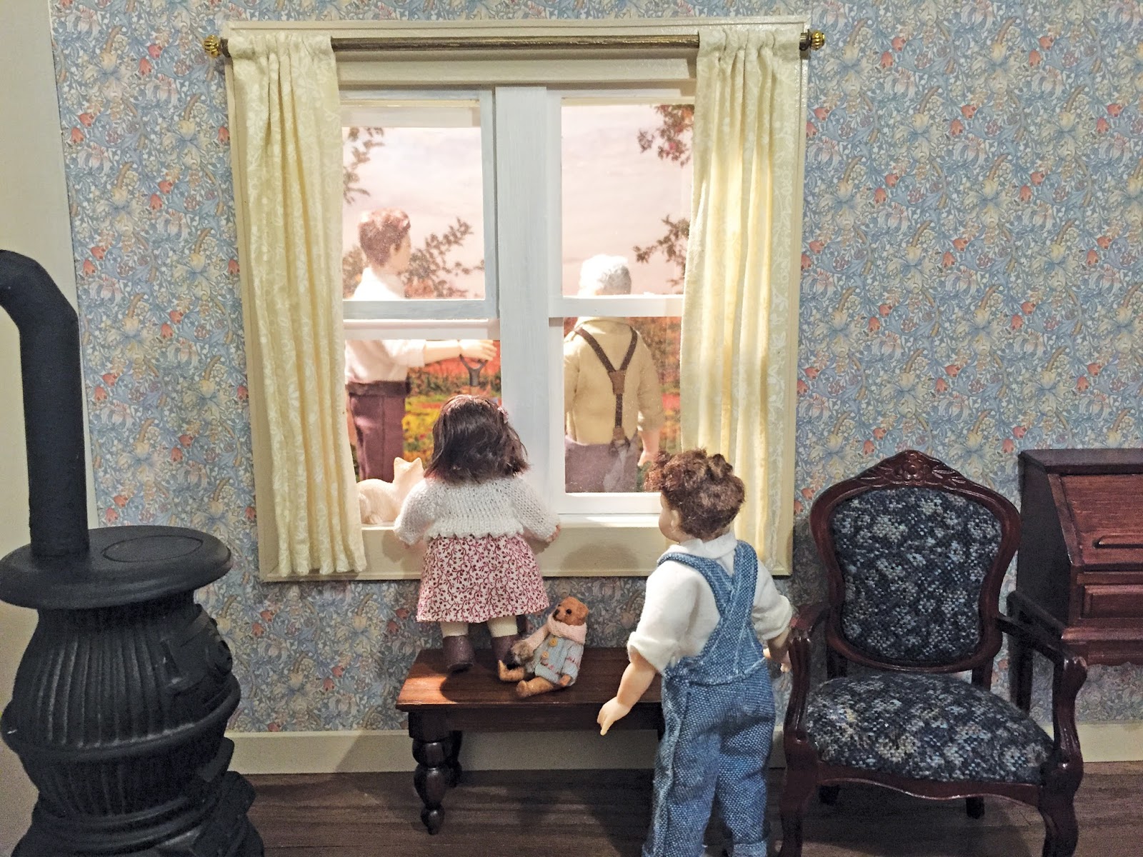 Dollhouse curtain on a curtain rod Nature's Soul Miniatures