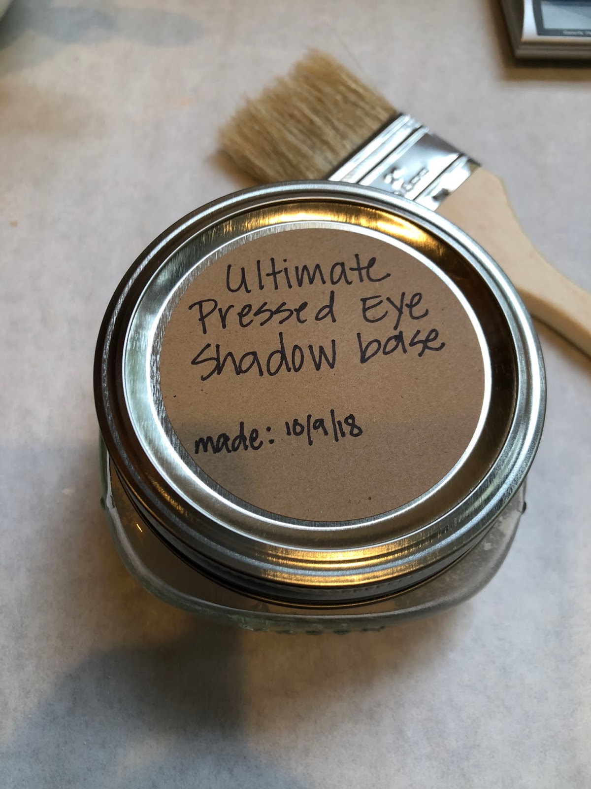 Ultimate Pressed Eyeshadow Powder Base