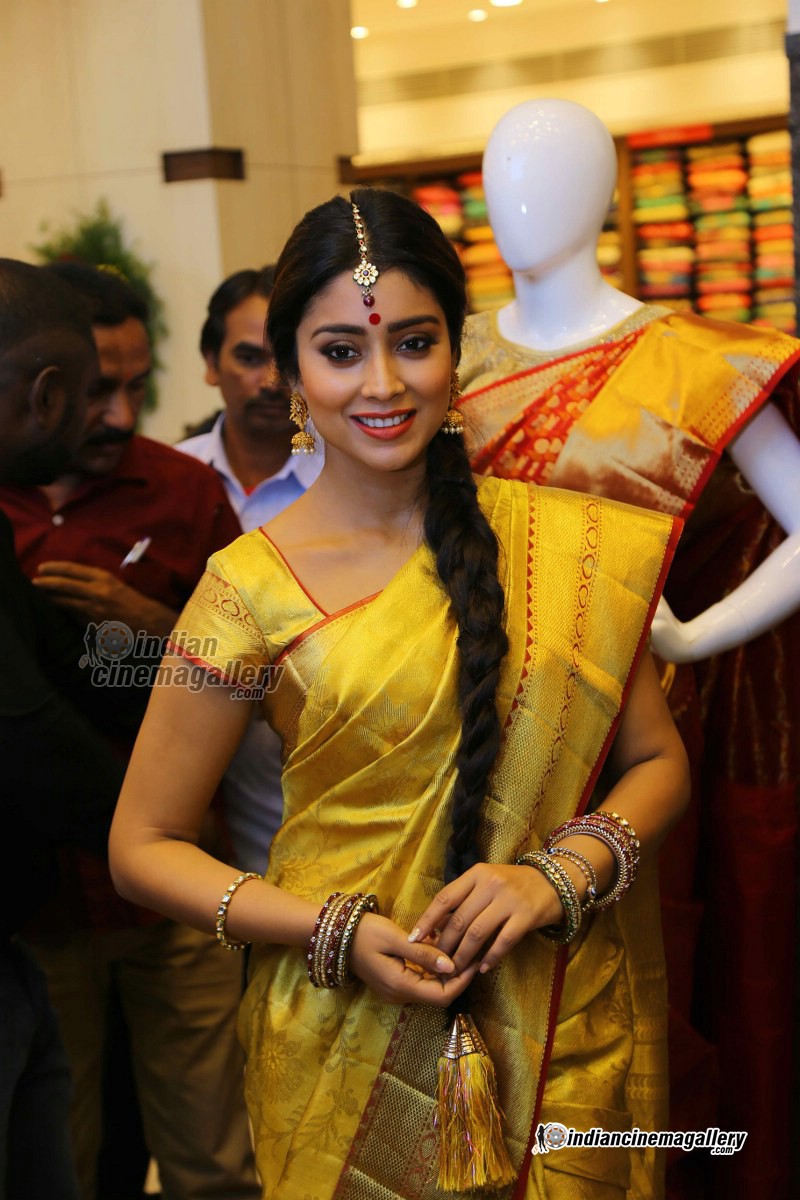 Celebrity Hairstyle Ideas for Girls Shriya Saran Hairstyles