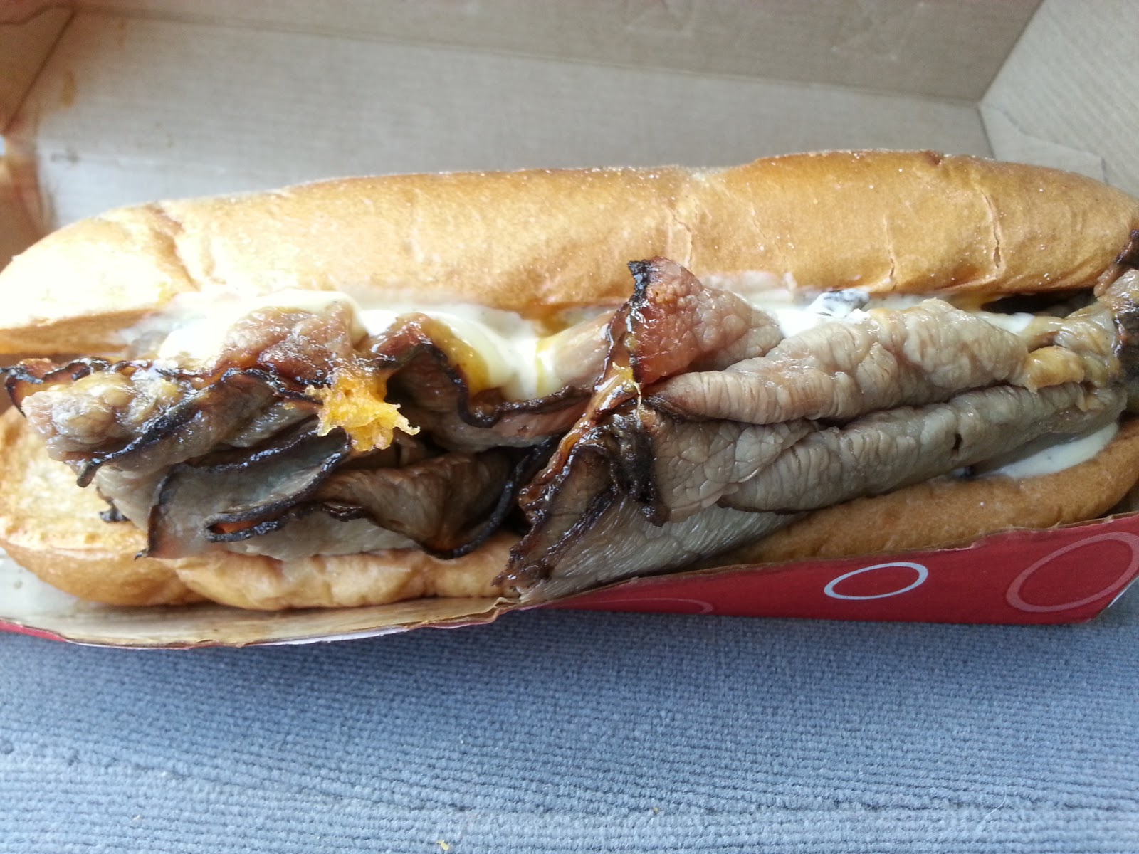 jensblogawog: REVIEW: Arby's Ultimate Angus Philly