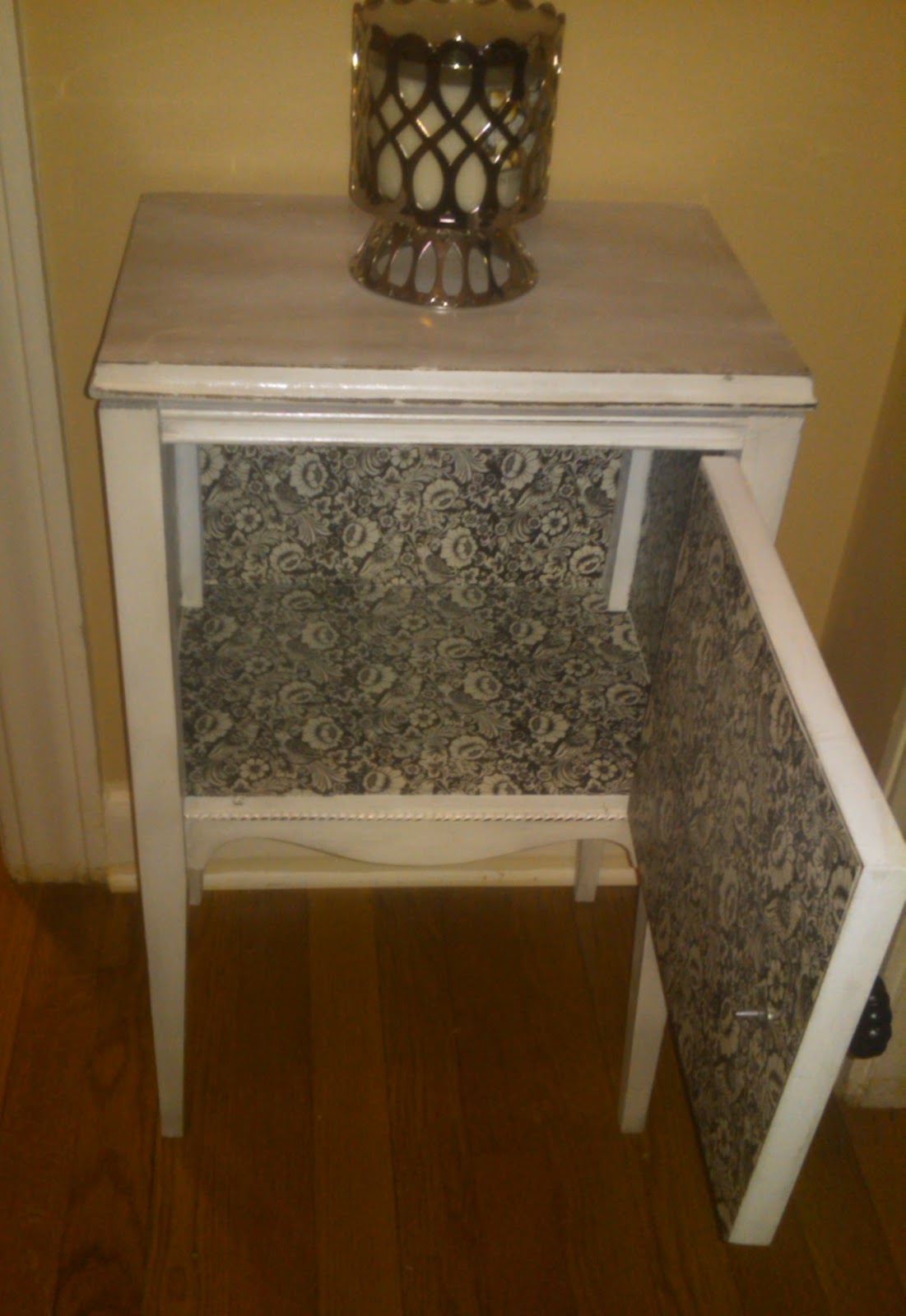 Crafting in the Land of Diapers and Naps Ugly Side Table to Shabby