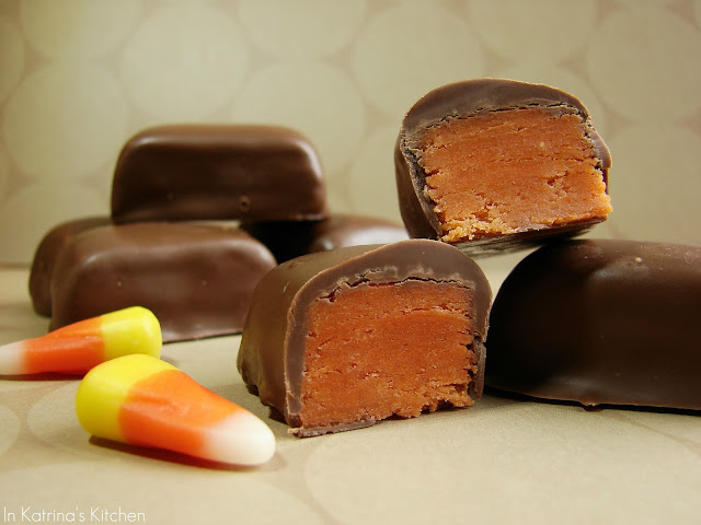 Homemade Butterfinger Chocolates from @katrinaskitchen
