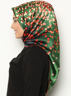 Style Hijab Turki Model Terbaru Motif Polkadot