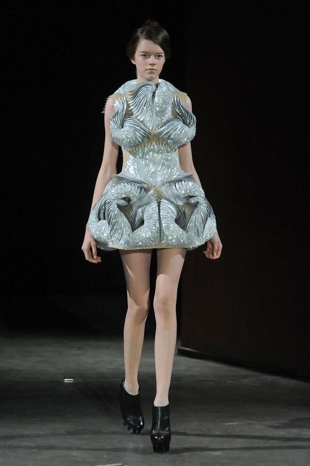 Iris Van Herpen Haute Couture Spring 2012 | Fashion News