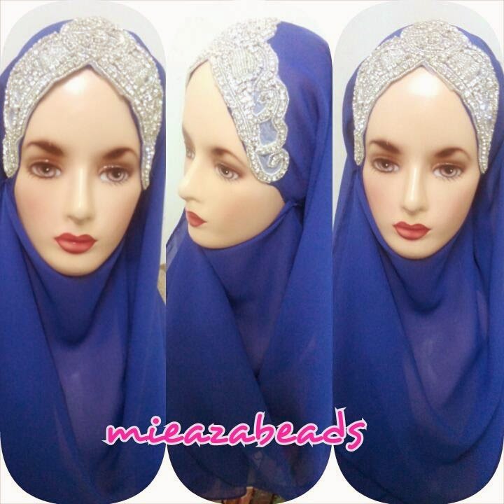 Shawl Halfmoon Crown V (RM150)