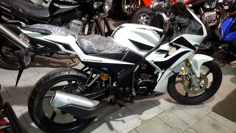 Todo sobre motos: Galería: Gilera VC 200 R