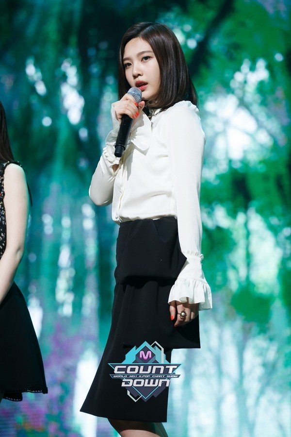 분위기 장난아닌 조이 옆태비주얼 | 인스티즈