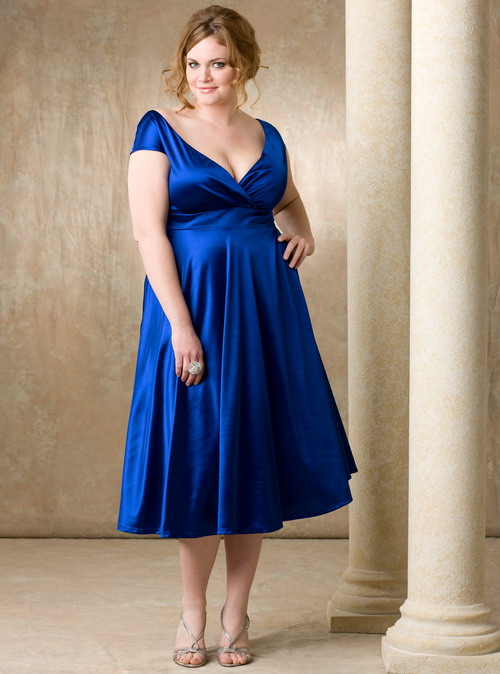 Helpful Guides When Choosing The Best Plus  Size  Bridesmaid  