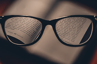 book-glasses