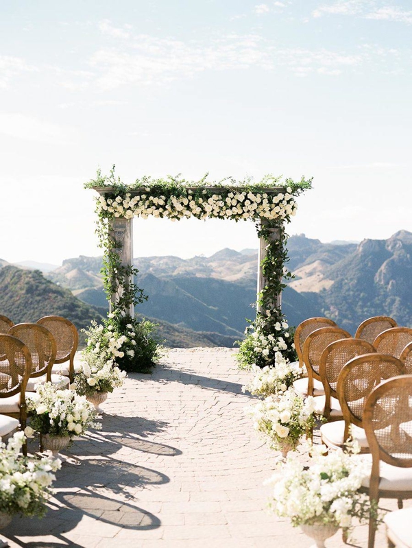 romántica boda entre montañas chic and deco blog