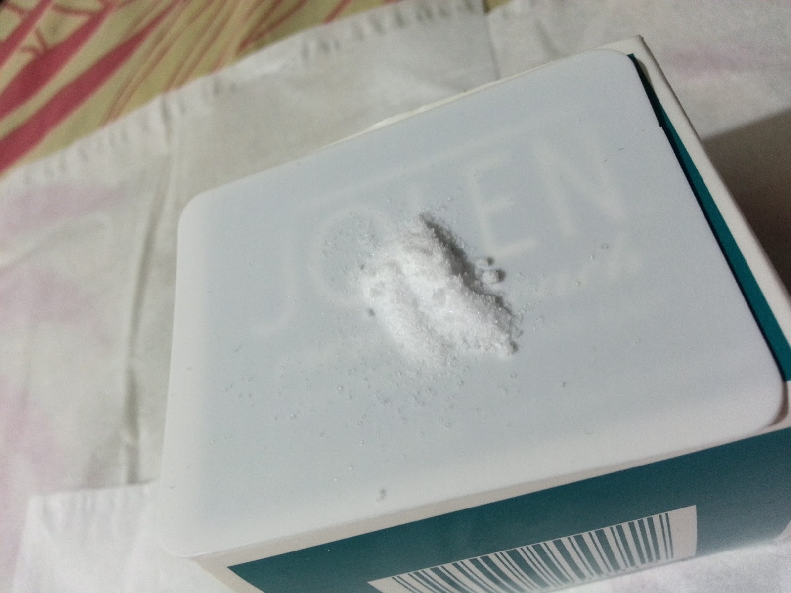 Bleaching Eyebrows Using Jolen Anggie Lian