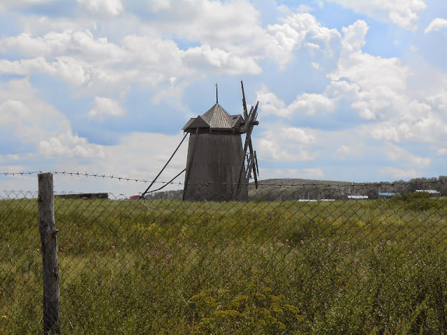 Аркаимская ветряная мельница