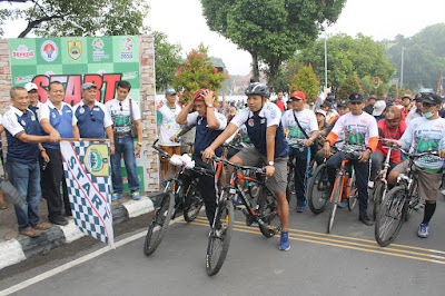 GOWES SEPEDA NUSANTARA DALAM RANGKA HARI SUMPAH PEMUDA KE-90 DAN HUT KORPRI KE-47 KAB.SRAGEN