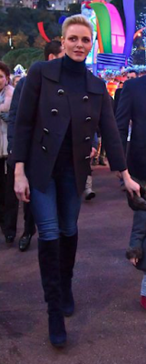 Veste Michael Kors / bottes Stuart Weitzman