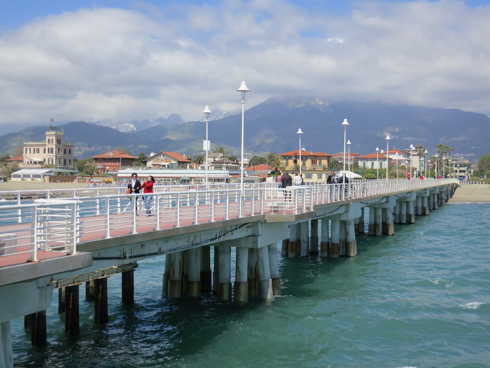 A Path To Lunch Marina di