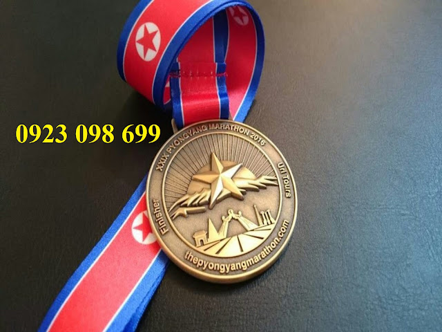medal-1600x1200.jpg