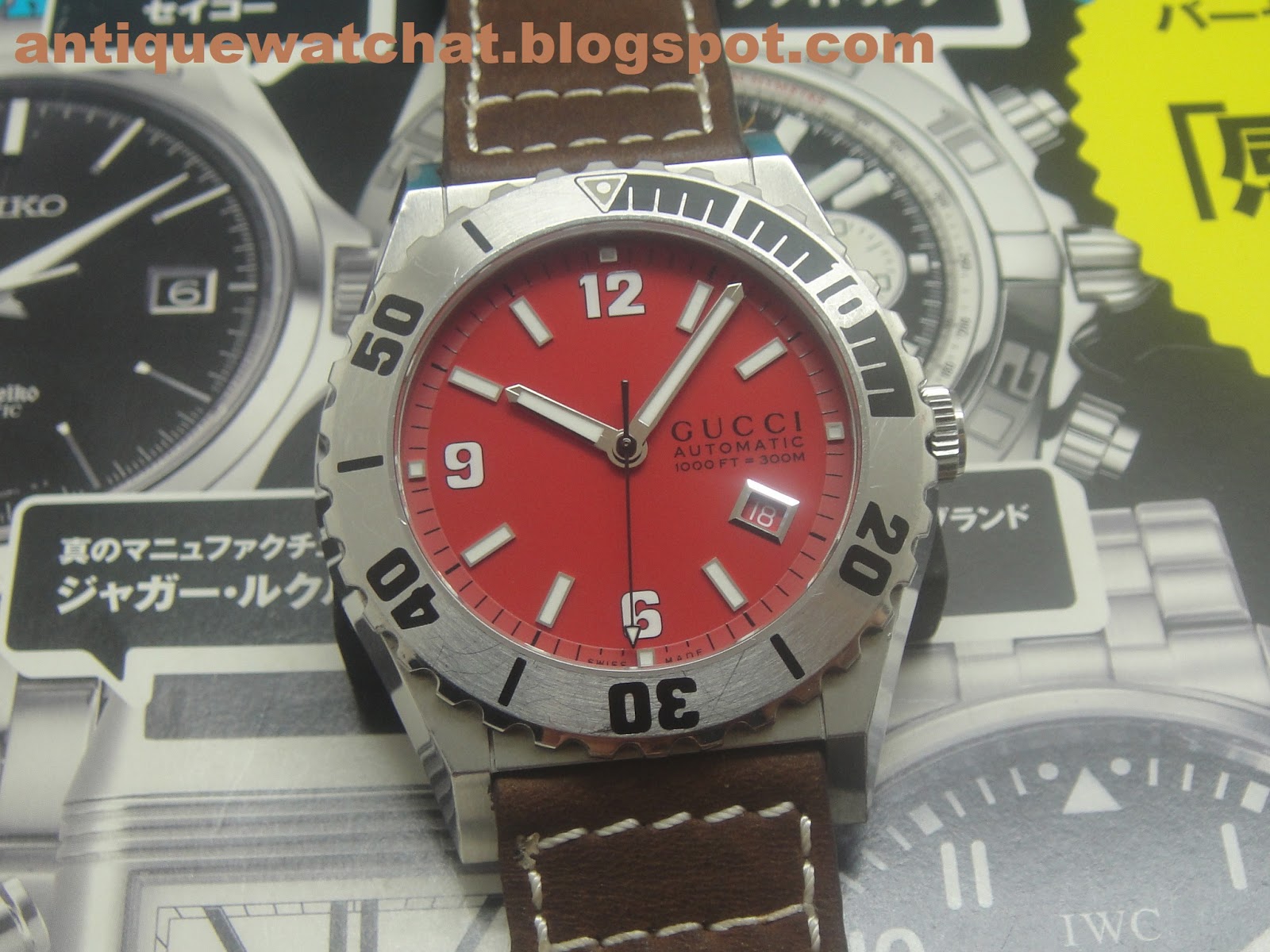 GUCCI PANTHEON 300M DIVER AUTOMATIC 
