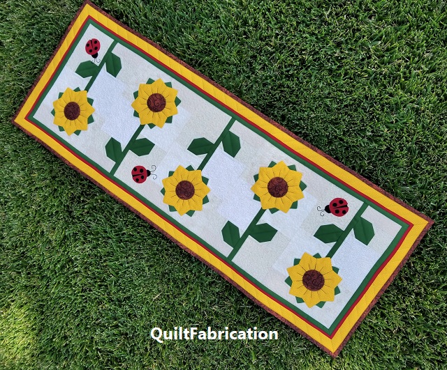Sunflower Runner by QuiltFabrication