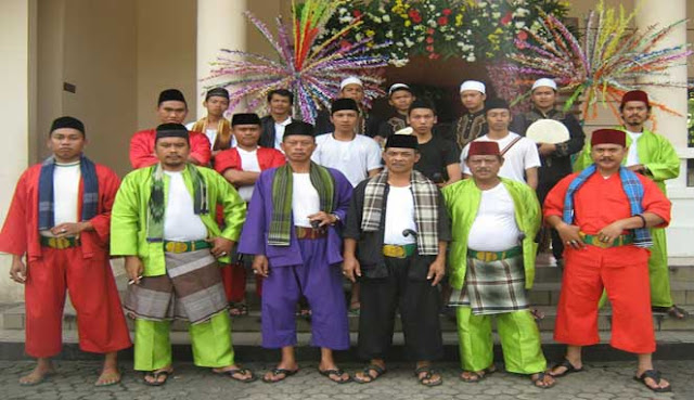 THE BIGGEST TRIBE IN INDONESIA
