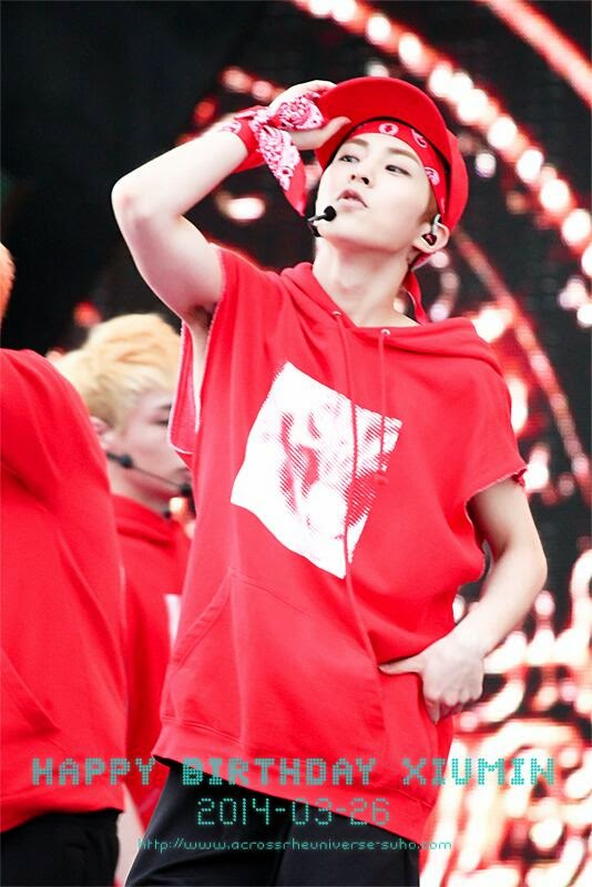 시우민 양손동기화 | 인스티즈