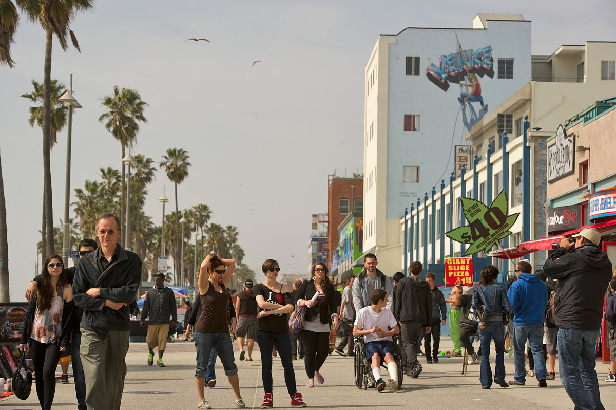 Pizza and Pot on Venice Beach Dancers Among Us Discovers Los