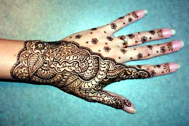 Henna Tattoos - How Much Do They Cost?