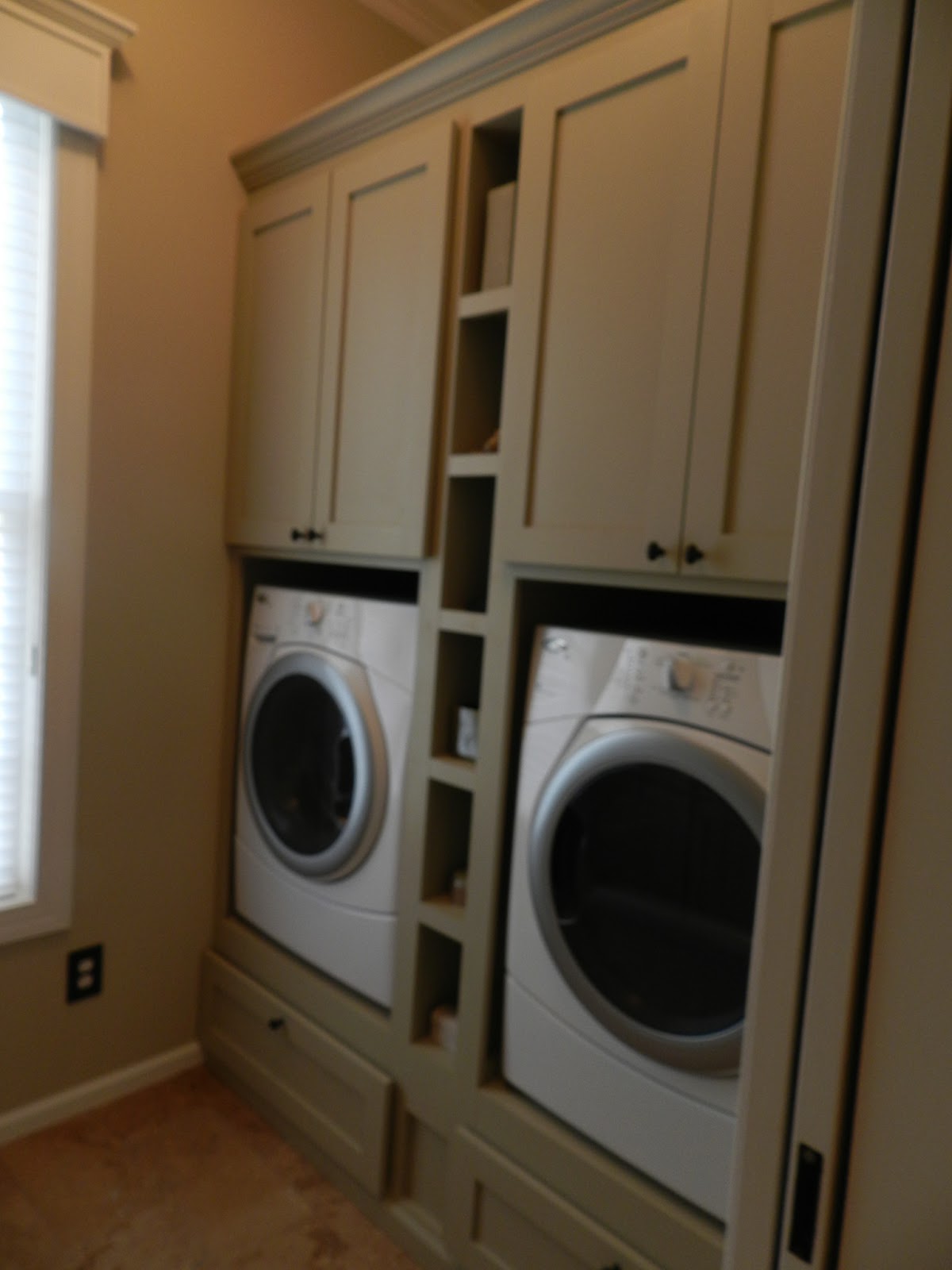 Decor You Adore: Spectacular Before & After Laundry Room