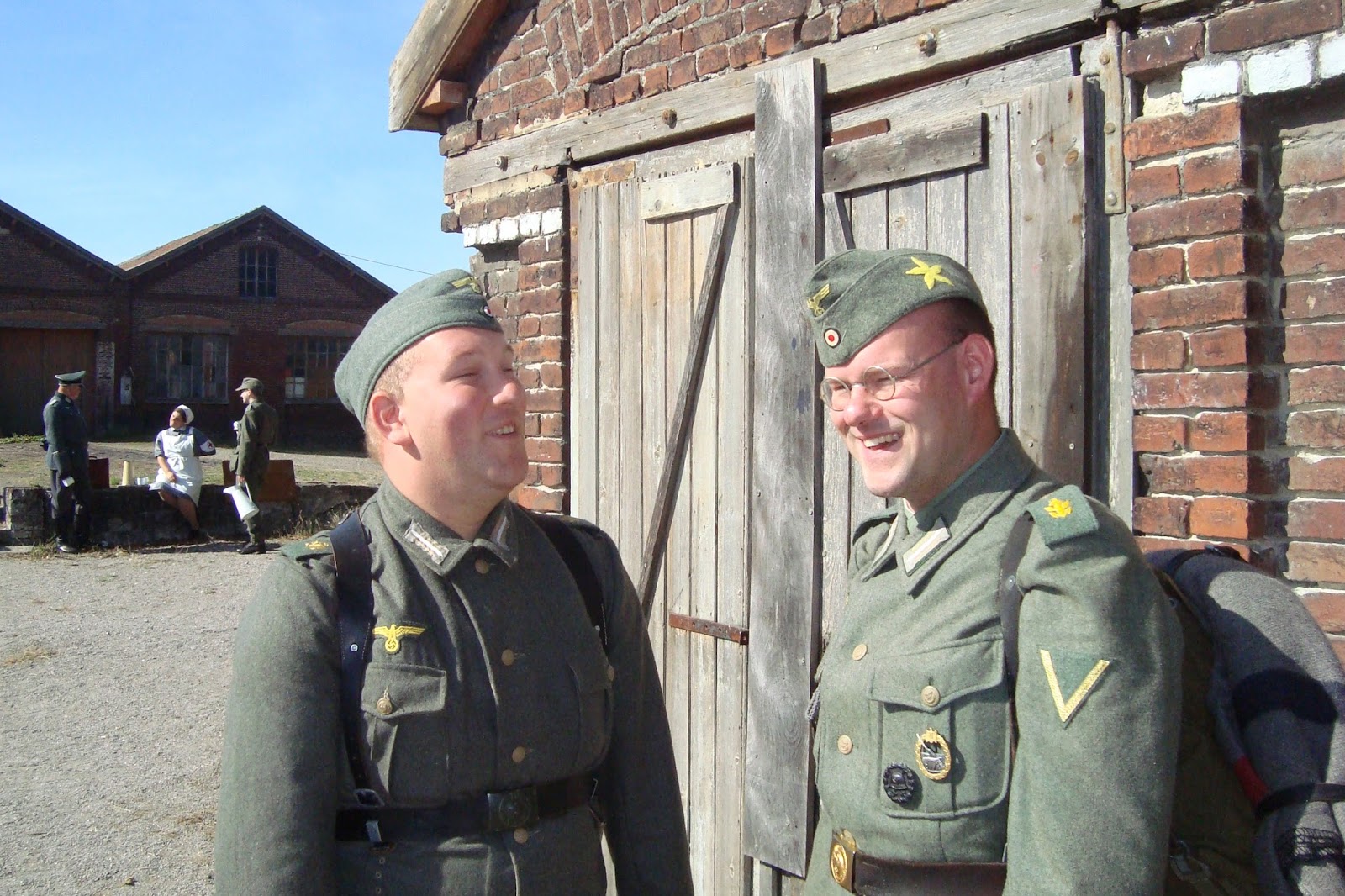 Marine Artillerie Abteilung 204 Taking the train in Arques, NordPas