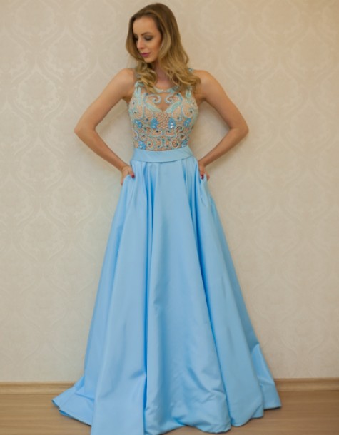 vestido longo com saia godê