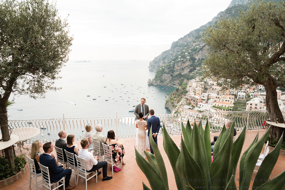 Wedding ceremony at Villa Oliviero