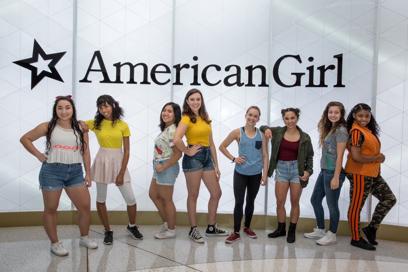 Chiil Mama Review World Premiere Of American Girl Live At North Shore Center In Skokie