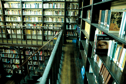 Lima Formular Corredor CAMINANDO BUENOS AIRES: Bibliotecas públicas: La cultura impresa que  trasciende las generaciones