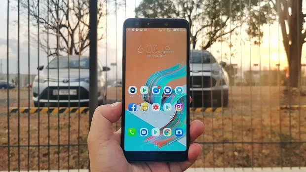 Zenfone 5Q Unboxing, First Impressions