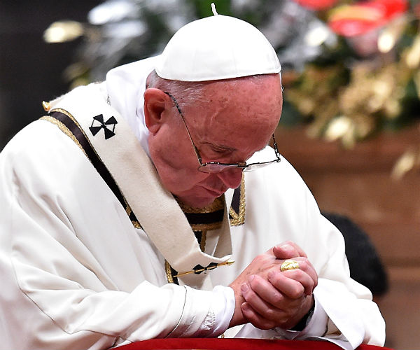 Sprcial Focus I: Pope condemns recent "brutal acts of terrorism," in Christmas Day Message