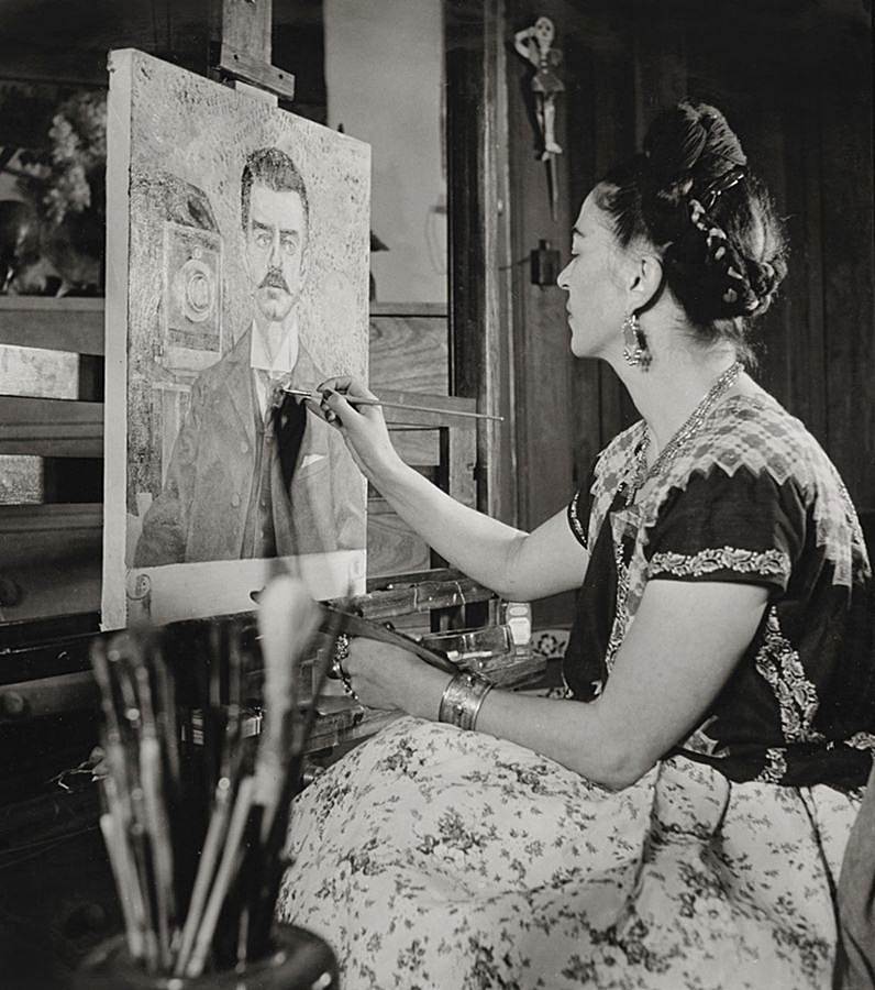 Frida Kahlo by Gisèle Freund