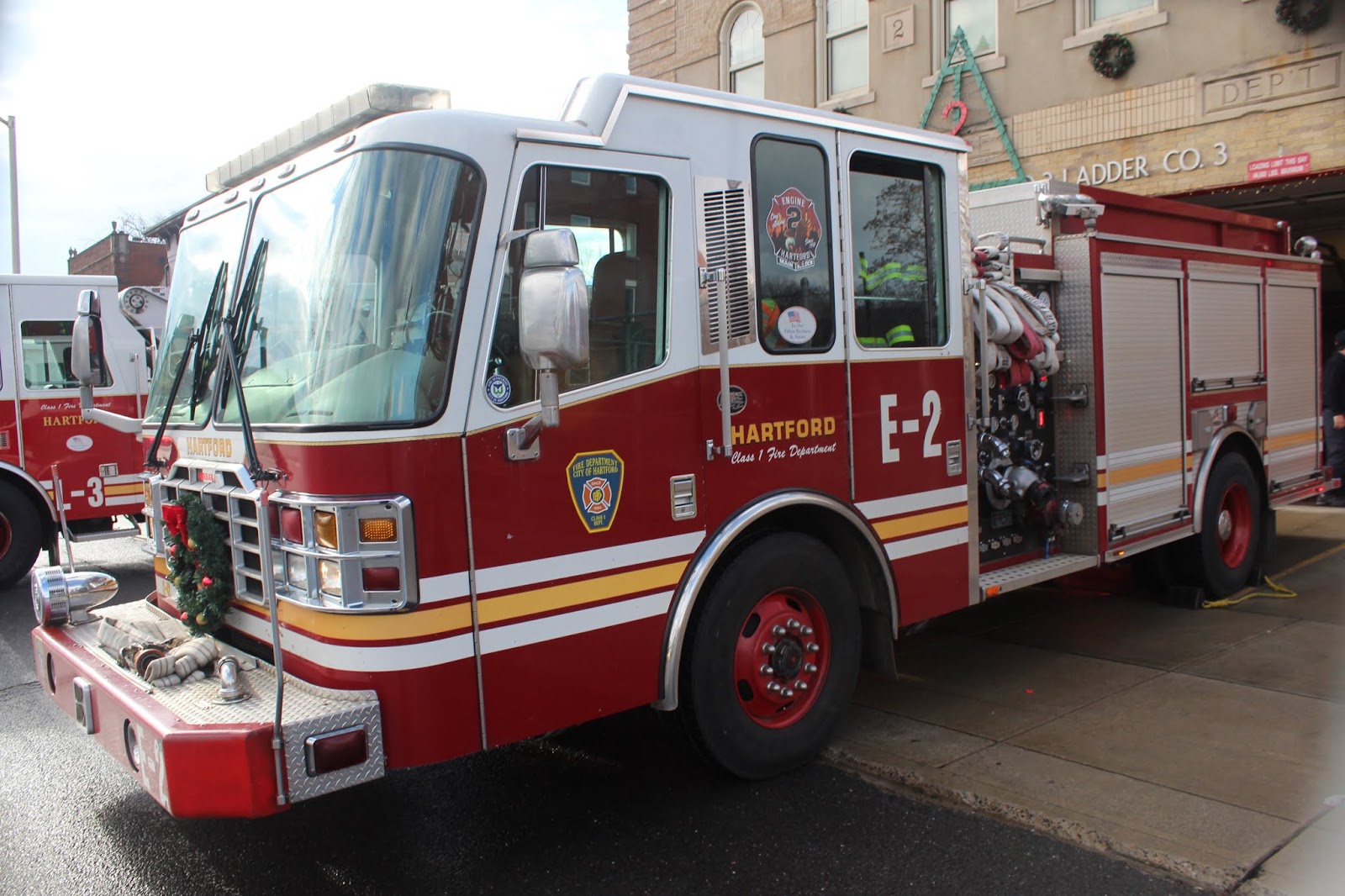 Fire Mike On All Things Fire HARTFORD FIRE DEPT STATIONS 16,14,2,5 ALL