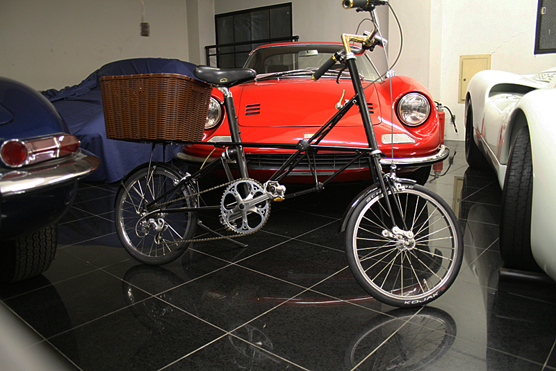 StrictRacing Alex Moulton