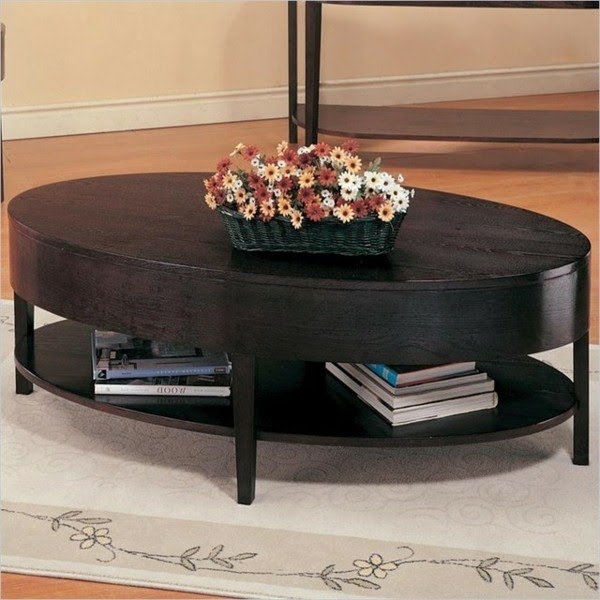 Oval table: a very inspiring piece of furniture!