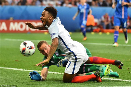 Cham diem thay tro Roy Hodgson tran thua Iceland: Rashford va Vardy cao diem nhat - Anh 6