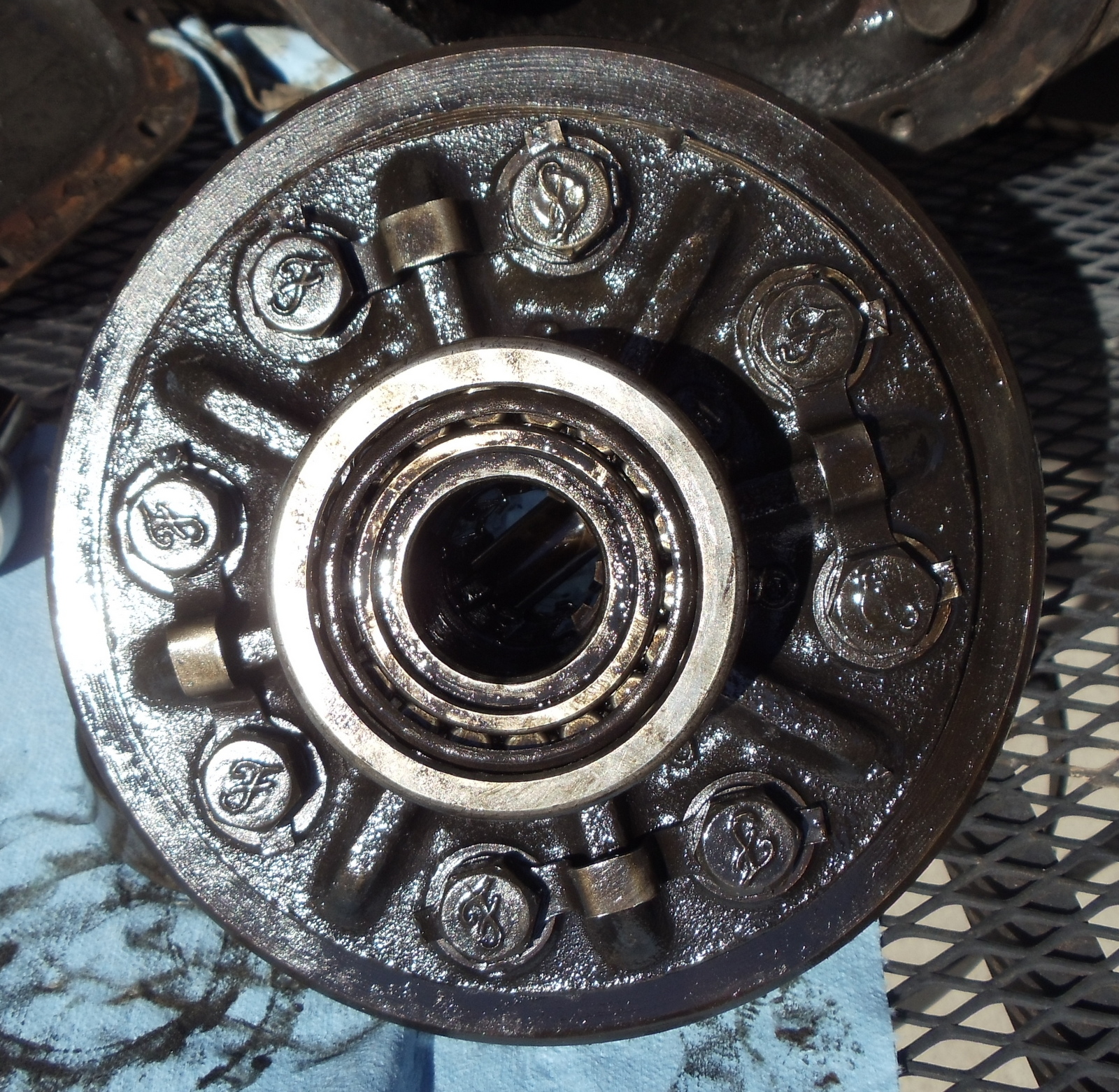 1943 Willys MB Jeep Restoration Project Rear axle work