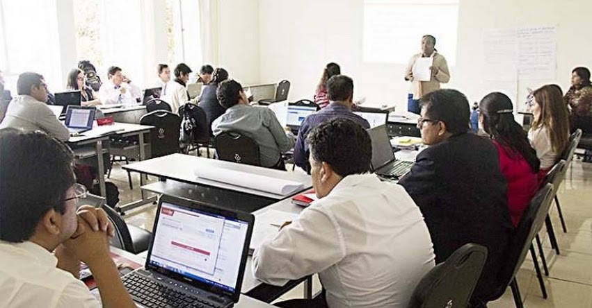 MINEDU: Más de 800 acompañantes pedagógicos son capacitados por el Ministerio de Educación - www.minedu.gob.pe MINEDU: Más de 800 acompañantes pedagógicos son capacitados por el Ministerio de Educación - www.minedu.gob.pe