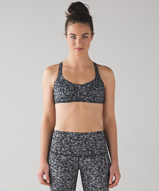 https://api.shopstyle.com/action/apiVisitRetailer?url=https%3A%2F%2Fshop.lululemon.com%2Fp%2Fwomen-sports-bras%2FFree-To-Be-Zen-Bra%2F_%2Fprod8260566%3Frcnt%3D2%26N%3D1z13ziiZ7z5%26cnt%3D76%26color%3DLW2AEDS_028075&site=www.shopstyle.ca&pid=uid6784-25288972-7