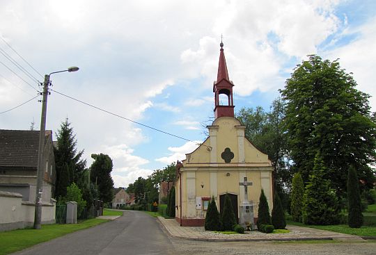 Kaplica w Unikowicach.