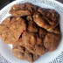 Cookie de chocolate com gotas de chocolate branco