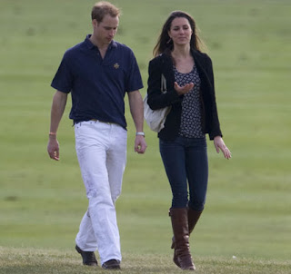  Prince William Wedding News: Prince William and Kate Middleton relax in build-up to ceremony