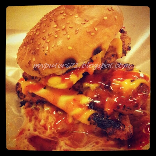 Ulangtahun Kelahiran/Burger Bakar Lava Grill,Serdang